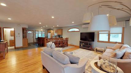 Vacation House for 15 Guests in Gloucester (MA), Cape Ann, Picture 3