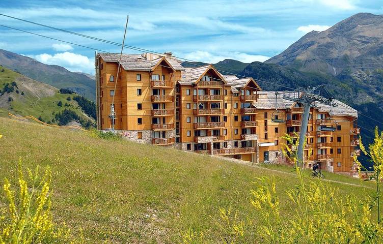Appart’hôtel pour 4 personnes, avec piscine et balcon