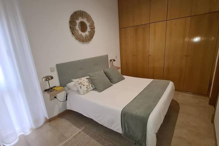 Ganze Wohnung, Apartamento entero, amplio, sin escaleras, seguro, confortable. in San Sebastián de los Reyes, Área Metropolitana de Madrid