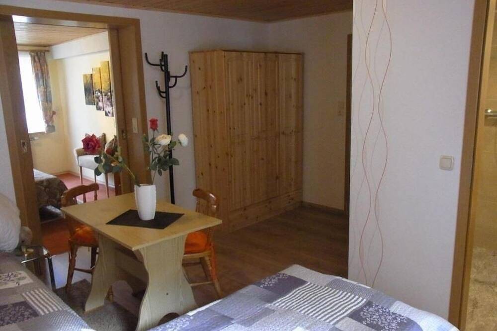 Ganze Wohnung, 🌲 Fewo am Fuße der Bergbahn – Refúgio Aconchegante nas Montanhas da Turíngia 🌄 in Mellenbach-Glasbach, Ostthüringen