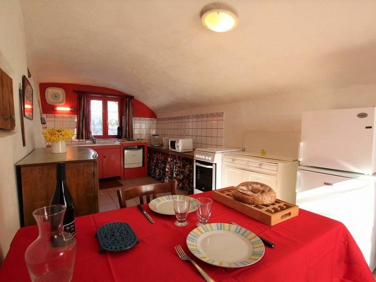 Gîte chaleureux entre festivals, nature et confort avec wifi à Jullianges in Jullianges, Parc Naturel Régional Livradois-Forez