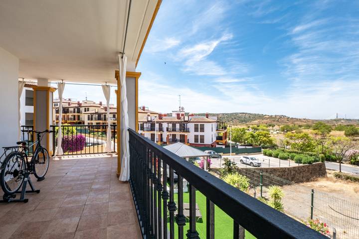 Casa de férias para 4 pessoas, com terraço e piscina infantil em Urbanizacion Costa Esuri