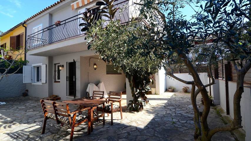 Vakantiehuis voor 6 personen, met terras en tuin - 1