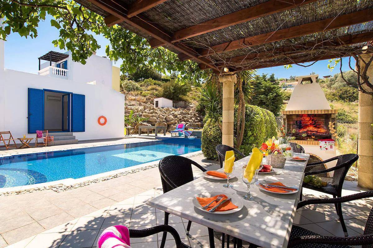 Villa pour 6 personnes avec terrasse in Calathos, Rhodes