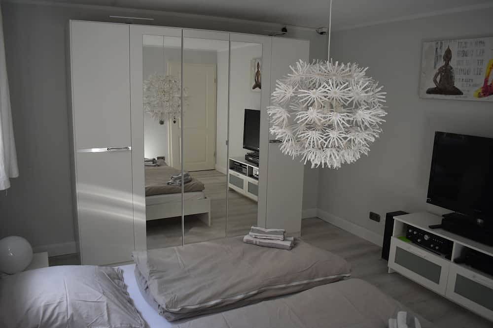 Entire apartment, Calm 82 square meters apartment, including a sauna, floor heating and a terrace in Stolberg, Naturpark Hohes Venn-Eifel