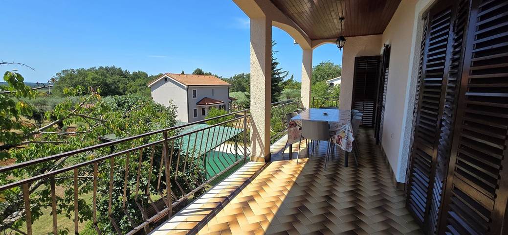Ferienwohnung für 6 Personen, mit Balkon/Terrasse und Garten in Buići (Porec)