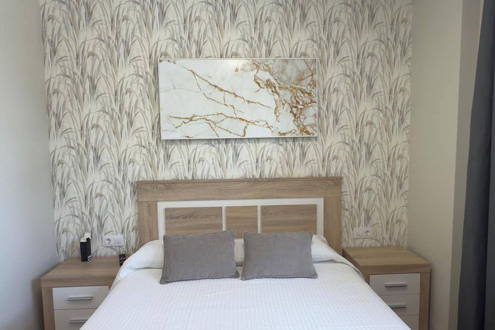 Entire apartment, Carude 76 Apartment in Monforte de Lemos, Lugo Province