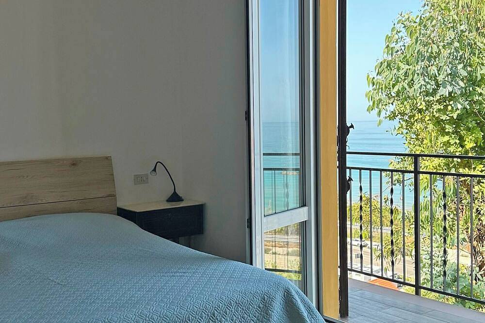 Villa sul mare di Cupra in Riviera delle Palme