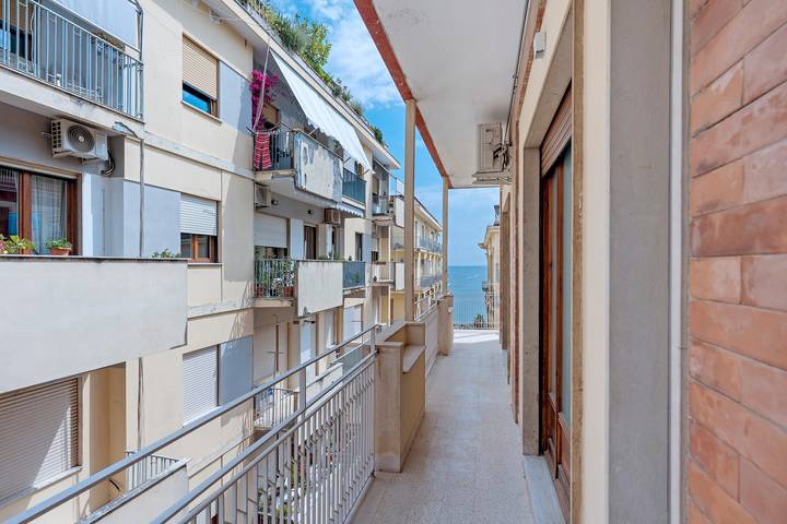 Ferienwohnung für 2 Personen, mit Balkon in Salerno - 2
