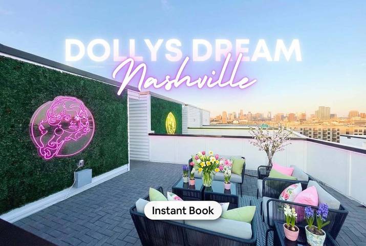 Vacation house for 12 people, with balcony, kid friendly in Nashville