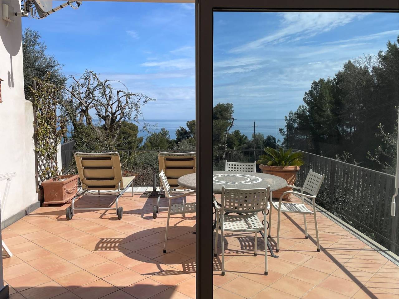 Apartamento entero, Junges Haus' Wohnung mit Wasserblick in Diano Marina, Diano Marina Municipio