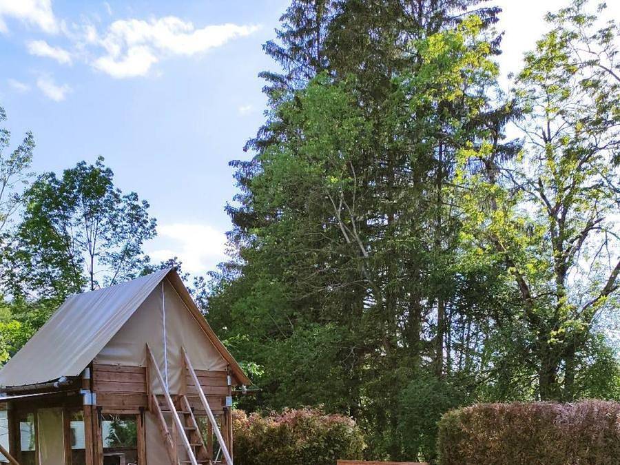 Camping La Vallée - Zelt 2 personen - Xl-Biwak in Perpezat, Regionaler Naturpark Volcans d'Auvergne