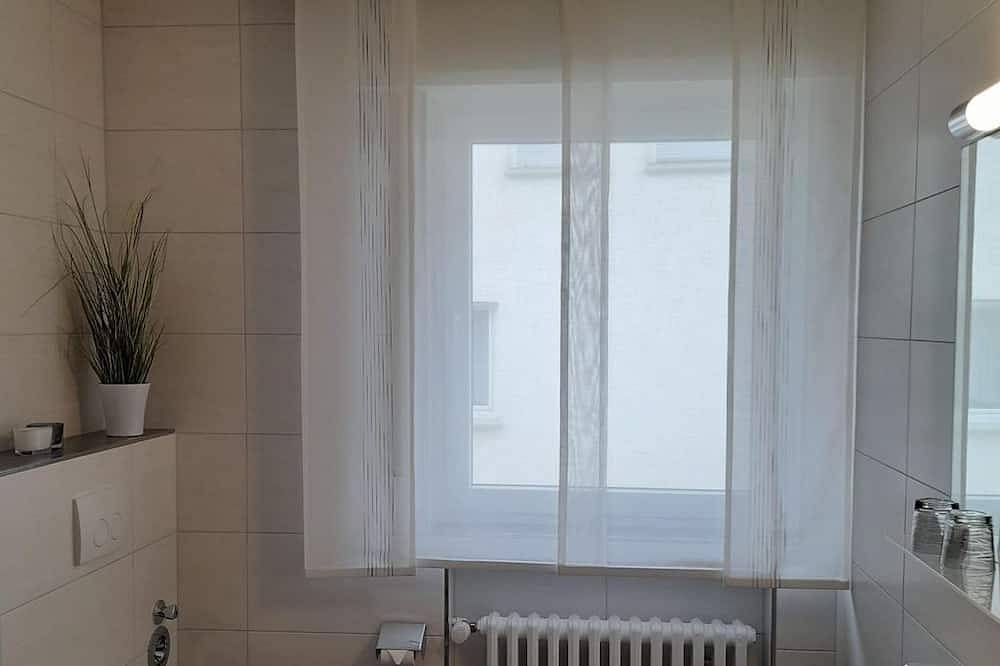 Entire apartment, Apartment/apartment, shower, Wc, balcony - vacation apartment and guest room Iburgblick in Bad Driburg, Kreis Höxter