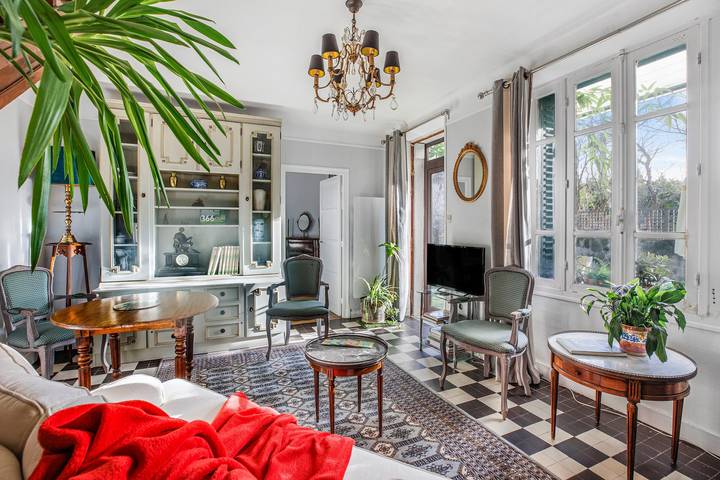 Ferienhaus 'Chez Poton' mit privater Terrasse, gemeinsamem Garten und Wlan in Le Grand-Bourg, Guéret und Umgebung