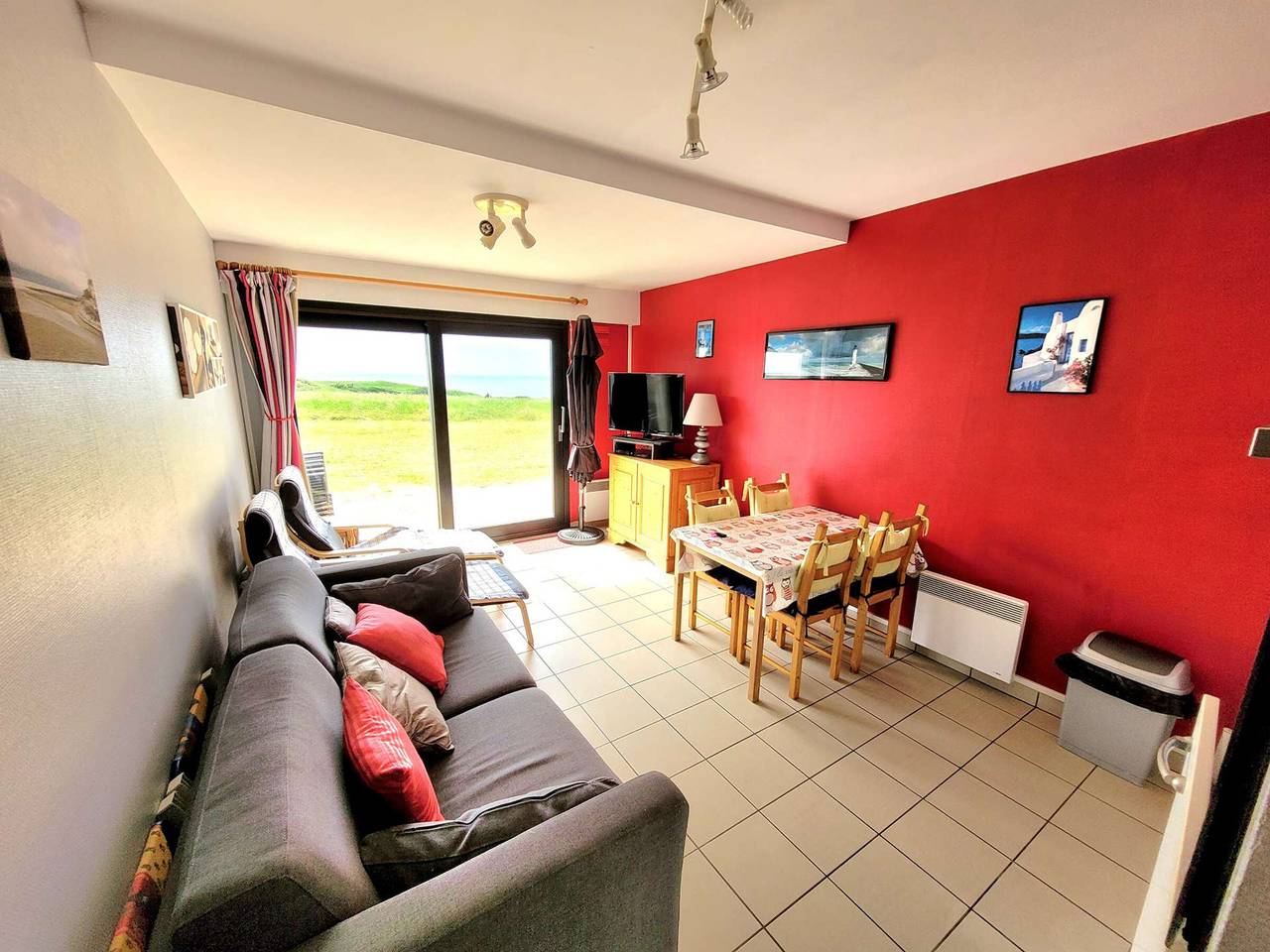 Ganze Wohnung, Eg T2 mit Balkon, Meerblick, Private Parkmöglichkeit in Wimereux, Boulogne-sur-Mer und Umgebung