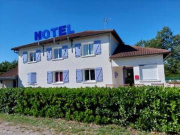 Hôtel pour 4 personnes, avec vue et jardin à Saint-Paul-de-Loubressac