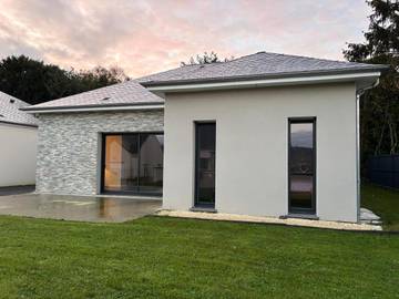 Location de vacances pour 5 personnes, avec jardin à Marcey-les-Grèves