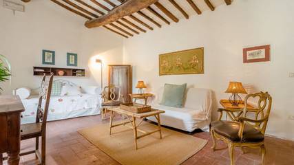 Agriturismo per 4 Persone in Carmignano, Provincia di Prato, Foto 1