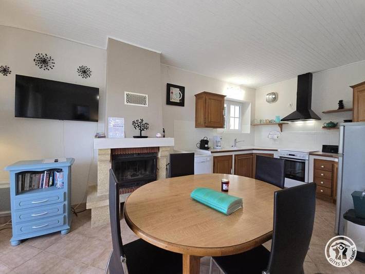 Location de vacances pour 6 personnes, avec jardin et terrasse à Cendrieux - 4