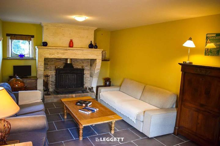 Location de vacances pour 5 personnes, avec piscine à Festalemps - 2