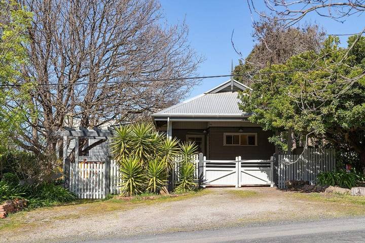 Holiday apartment for 2 people, with garden in Philip Island