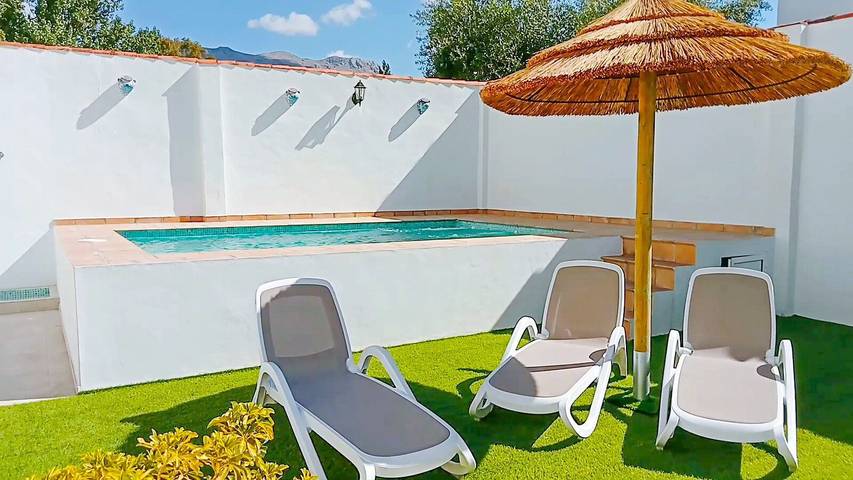 Finca für 6 Personen, mit Balkon/Terrasse und Pool in Los Alcornocales - 2
