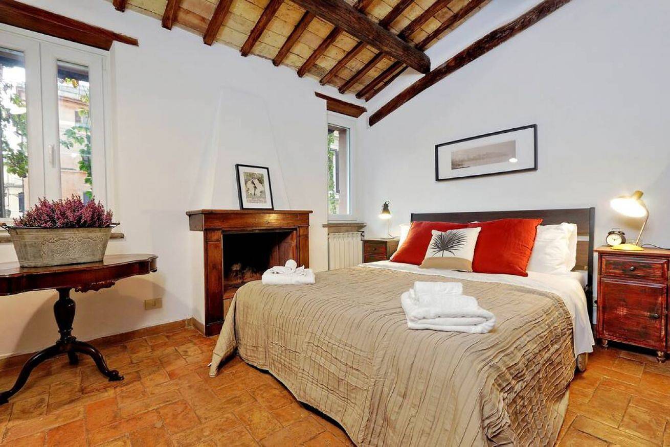 Ganze Wohnung, Ferienwohnung für 6 Personen mit Balkon/Terrasse in Trastevere, Rom