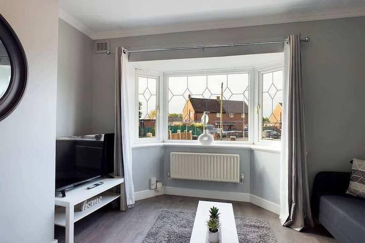 Vacation rental for 5 people, with Balcony and Yard in Bolton