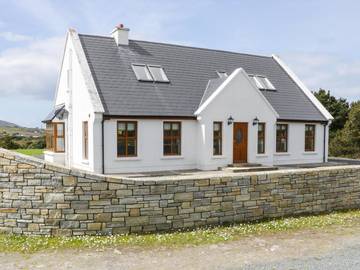 Location de vacances pour 11 personnes, avec jardin dans Ile D Achill