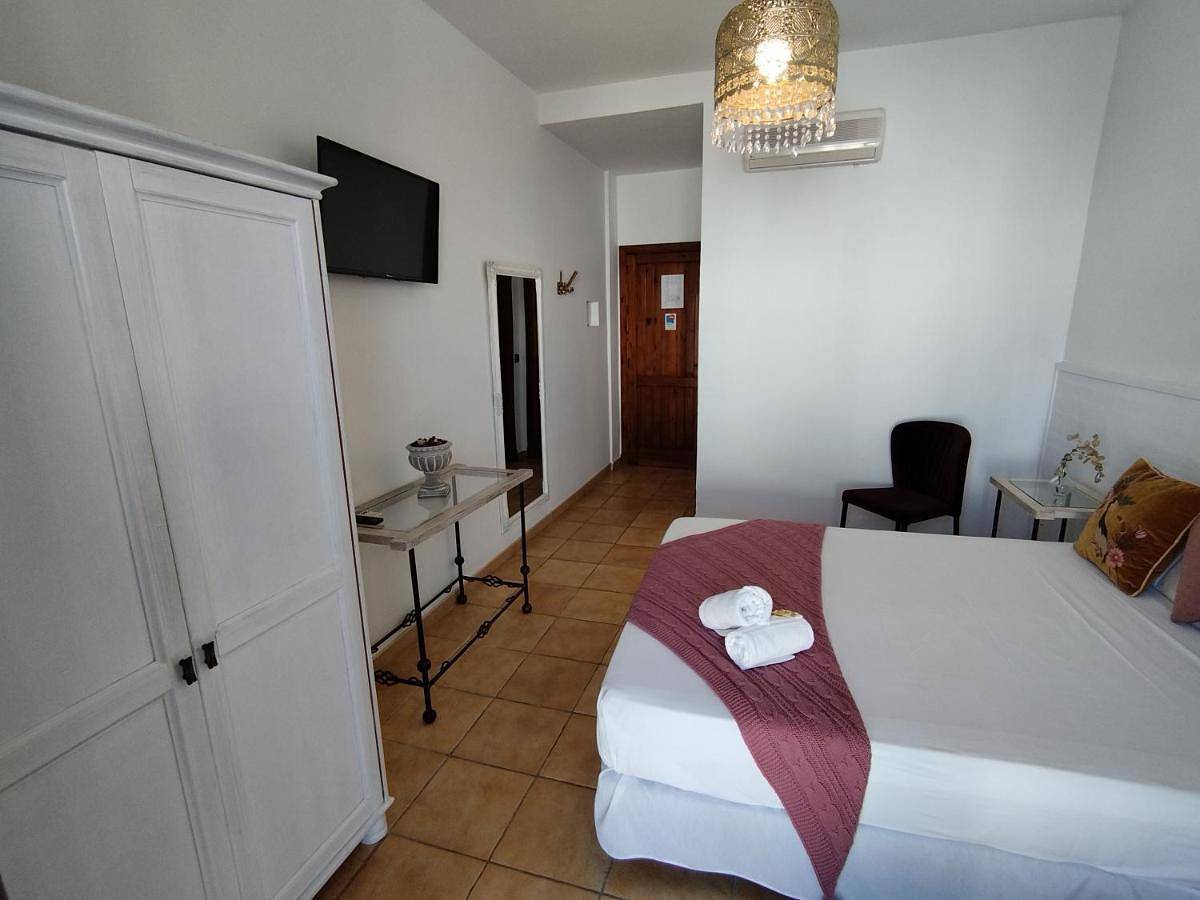 Hotel Pozo Rey by Youroom in Playa Cruz del Mar (Chipiona), Chipiona