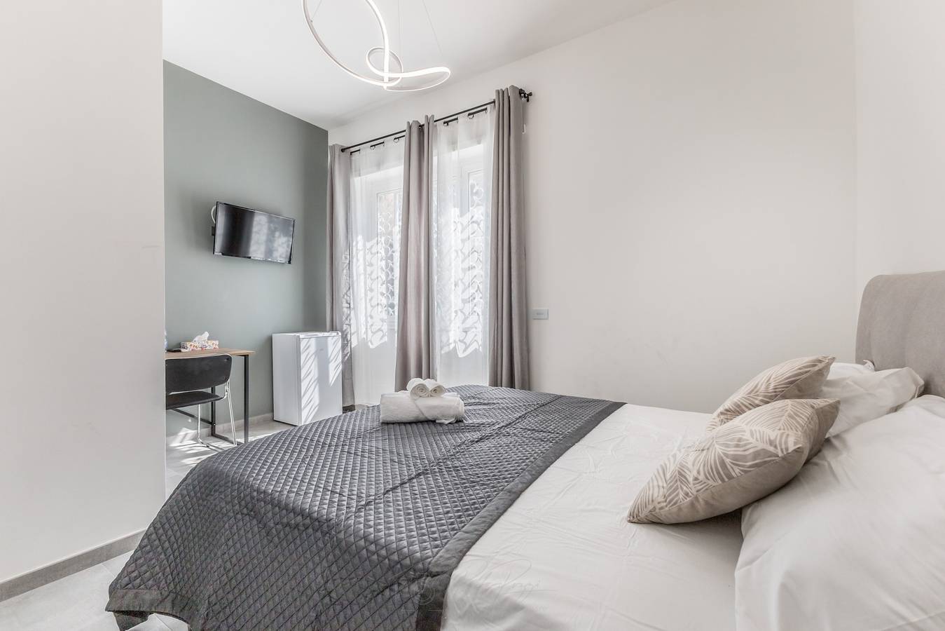 Chambre 'Gordiani Guest House - Grey' avec Wi-Fi et climatisation in Rome, Province de Rome