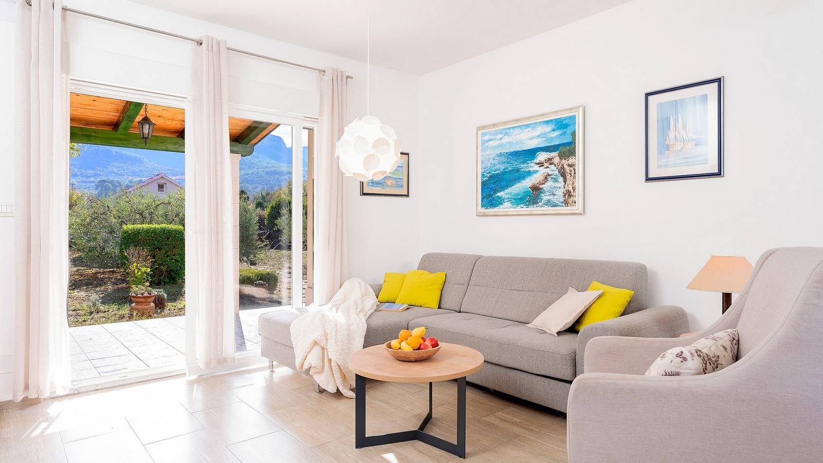 Casa de tres habitaciones con una terraza Jelsa, Hvar K-20339 in Jelsa, Hvar (isla)