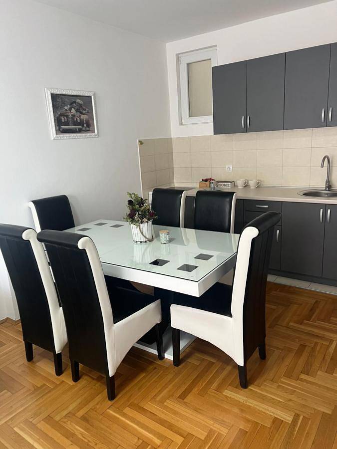 Gîte pour 4 personnes, avec terrasse et vue à Novi Sad - 4