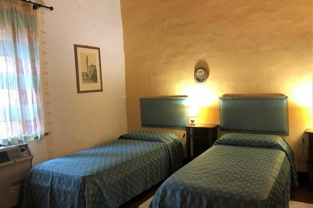 Villa in Trequanda met 5 slaapkamers 10 personen in Trequanda, Provincie Siena