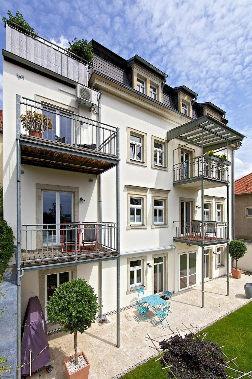 Ganze Wohnung, Ferienwohnung „Am Blauen Wunder“ mit privatem Garten, Balkon und Wlan in Loschwitz, Dresden