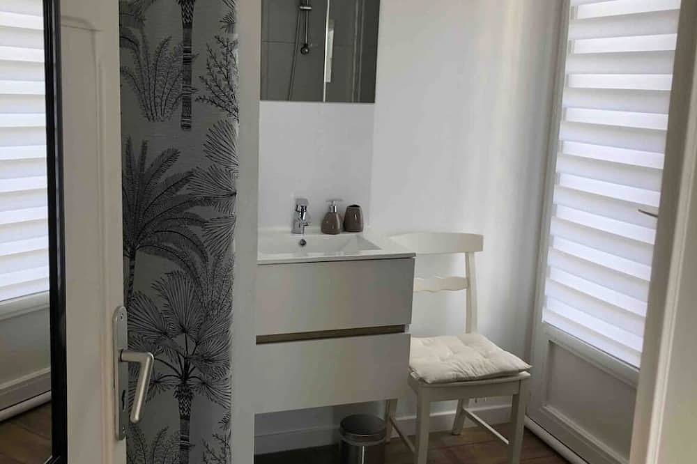 Apartamento entero, Apartment 30m from the beach, shops nearby, in Plougonvelin, Región de Brest