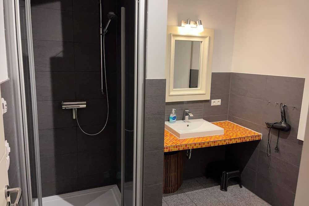 Ganze Wohnung, Exclusive Ferienwohnung direkt über dem Wasser in Kahnsdorf, Neukieritzsch