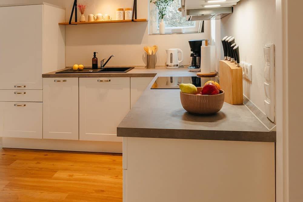 Ganze Wohnung, The vacation apartment with three terraces is located between the forest and the lake in Ratzeburg, Ratzeburger See