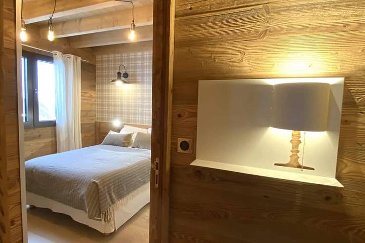 Chalet pour 10 personnes, avec jacuzzi ainsi que jardin et sauna dans Super Besse - 2