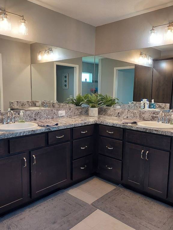 Nice 3 Bedroom, 2 Bath Home, Sleeps 6 w/golf cart in Sumter County