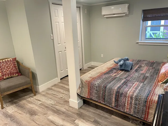Vacation house for 2 people, with sauna and yard as well as hot tub, with pets - 1