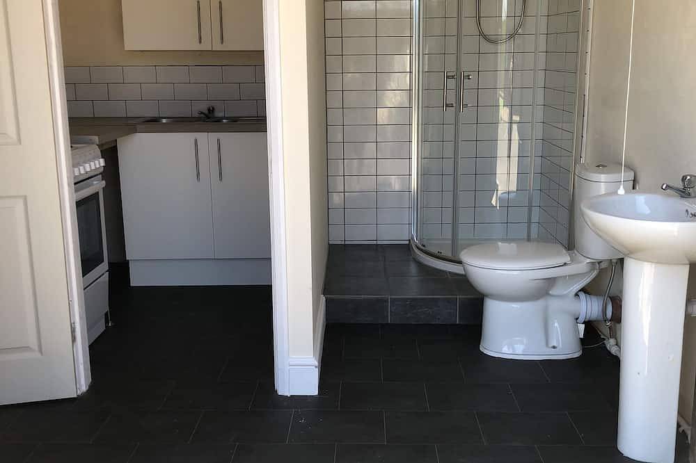 Entire apartment, Glamping pod helicopter in Friskney, Lincolnshire