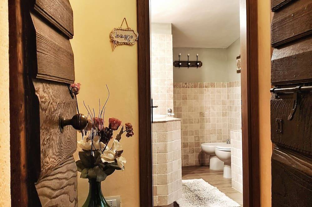 Toskanisches Bauernhaus aus Stein mit privatem Pool in Arcidosso, Grosseto Provinz