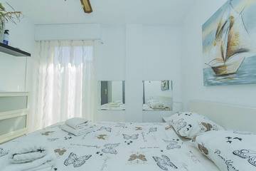 Apartment for 4 People in Mar Azul Torrevieja, Torrevieja, Photo 4