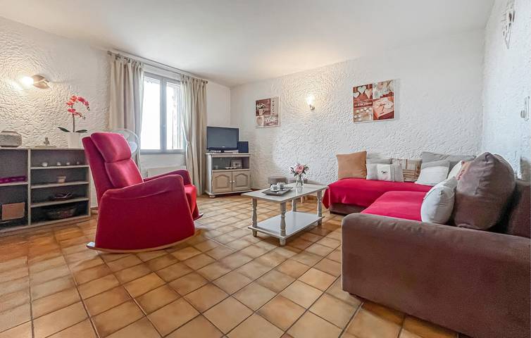 Precioso apartamento de 1 dormitorio con wifi y aparcamiento, a 800 m de un restaurante in Bédoin, Parque natural regional del Mont Ventoux