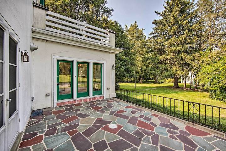 Vacation rental for 12 people in Berks County