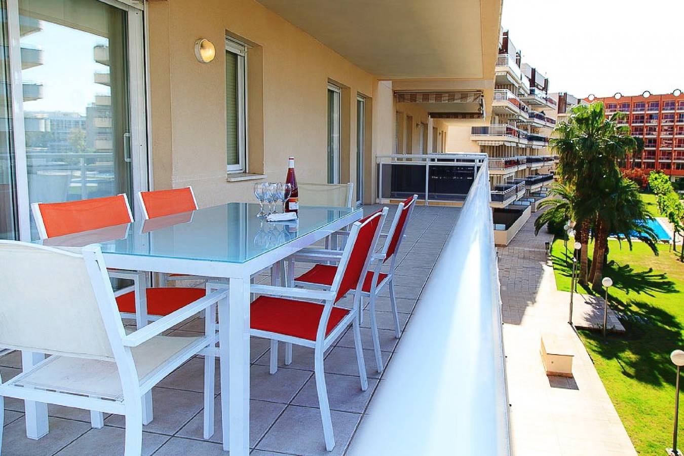 Ganze Wohnung, Ferienwohnung für 8 Personen mit Kinderpool in Salou, Costa Dorada