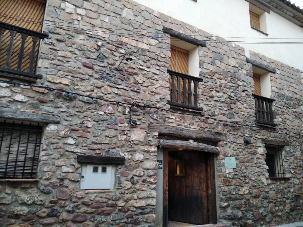 Maison de campagne 'Casa De La Cisterna I' avec balcon in Pina de Montalgrao, Province de Castellón
