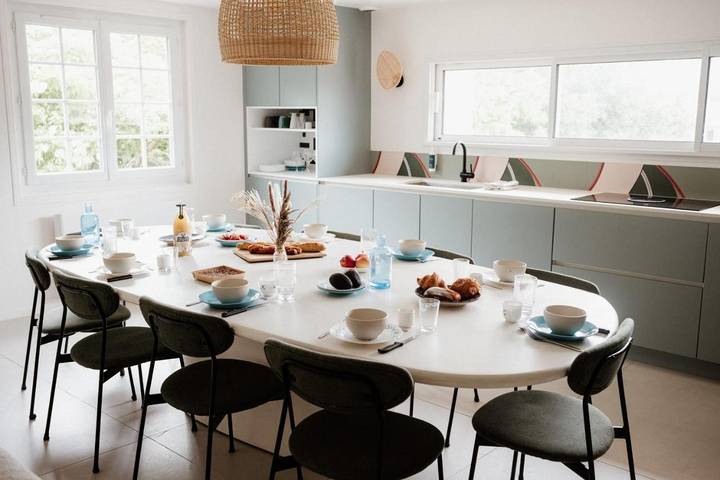 Location de vacances pour 14 personnes, avec jardin et piscine, animaux acceptés à Saint-Sulpice-de-Royan - 4