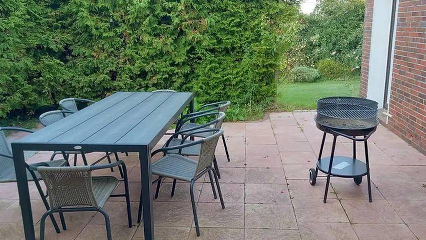 Ferienwohnung für 3 Personen, mit Terrasse und Garten in Carolinensiel - 2
